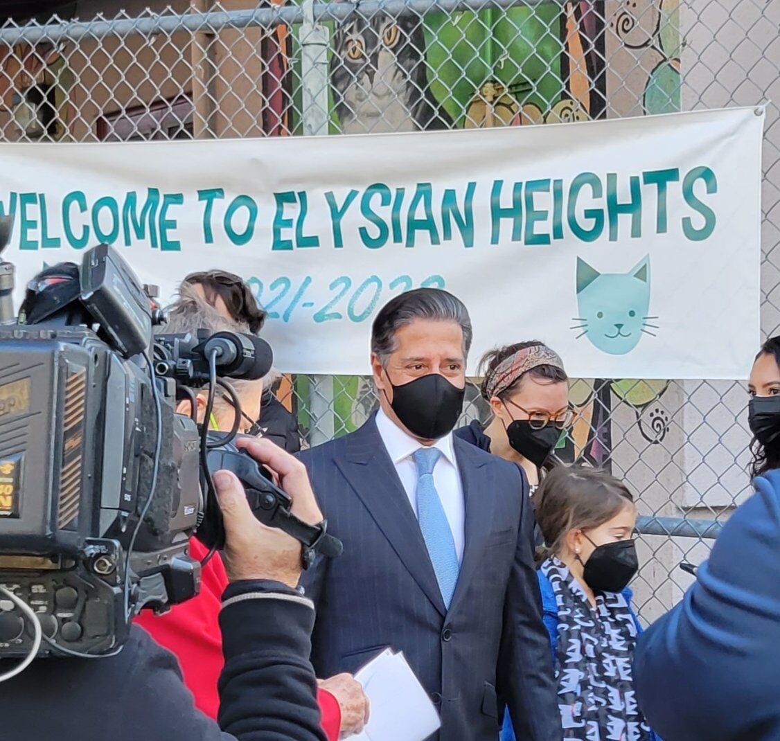 Supt Alberto M. Carvalho at Elysian Heights Arts Magnet